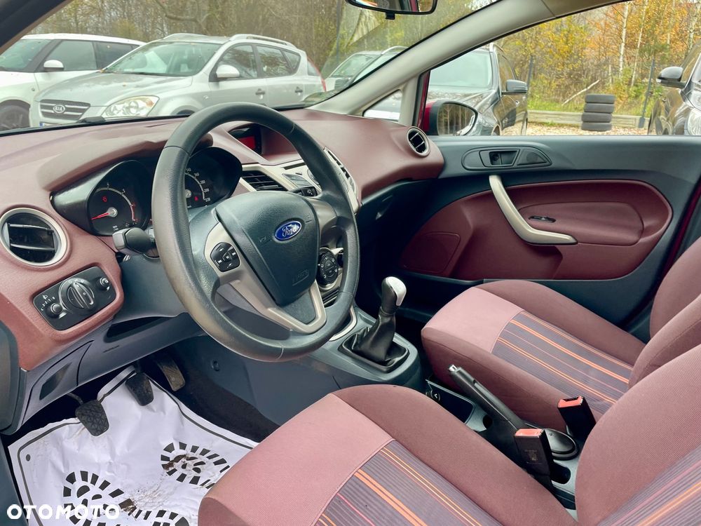 Ford Fiesta 1.25 Celebration - 7