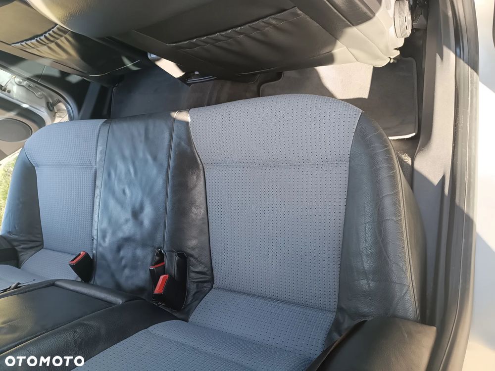 Opel Vectra 2.2 - 19