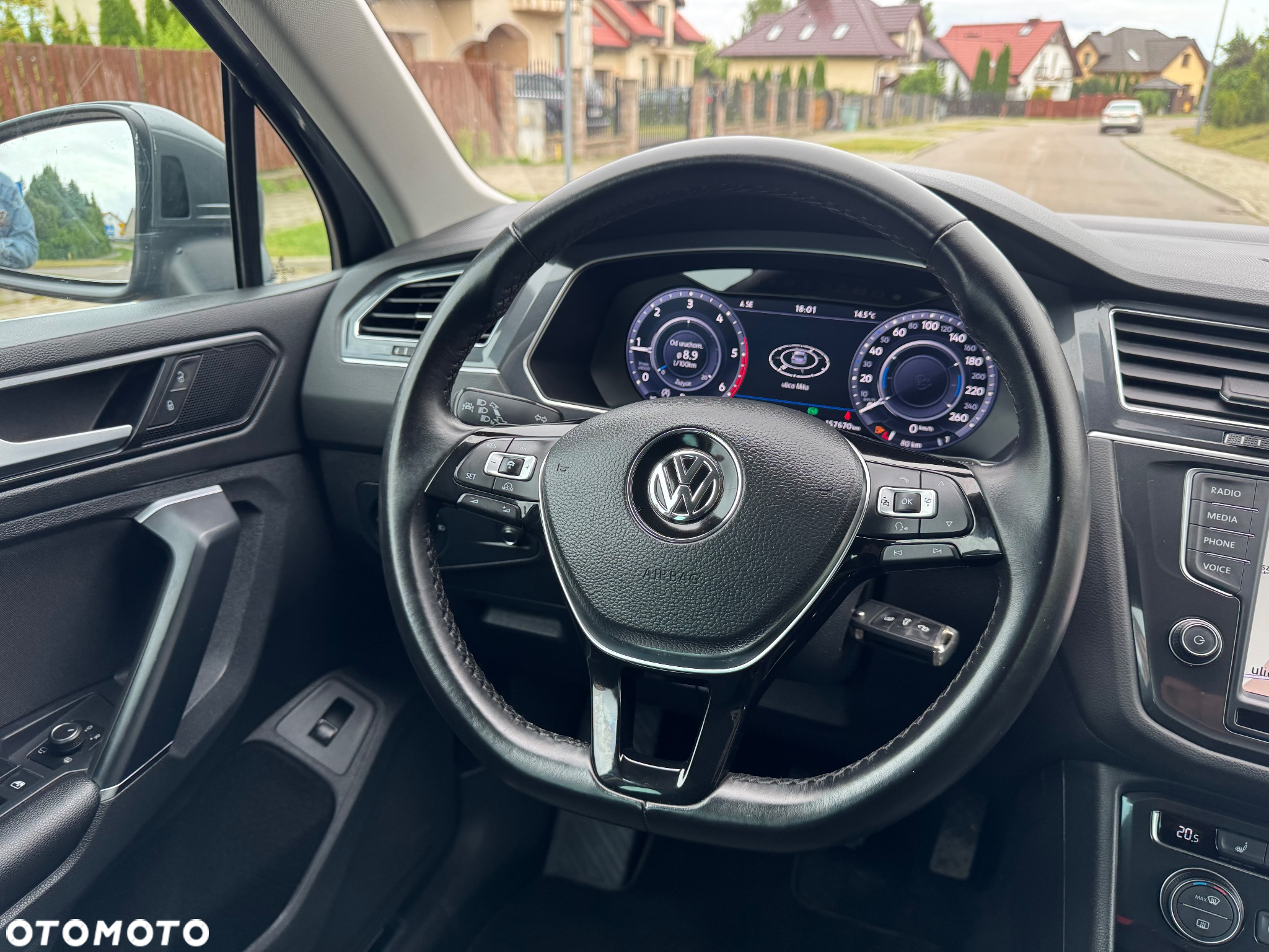 Volkswagen Tiguan - 22