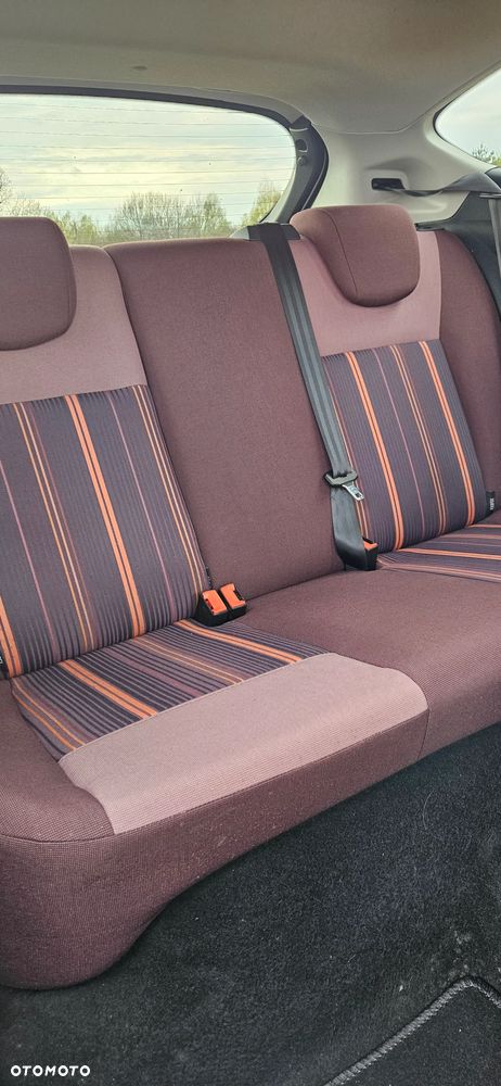 Ford Fiesta 1.25 Ambiente - 12