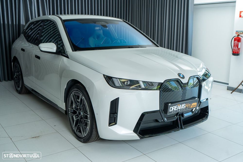 BMW iX xDrive 45 Pack Desportivo - 18