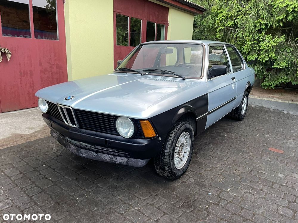 BMW 318I