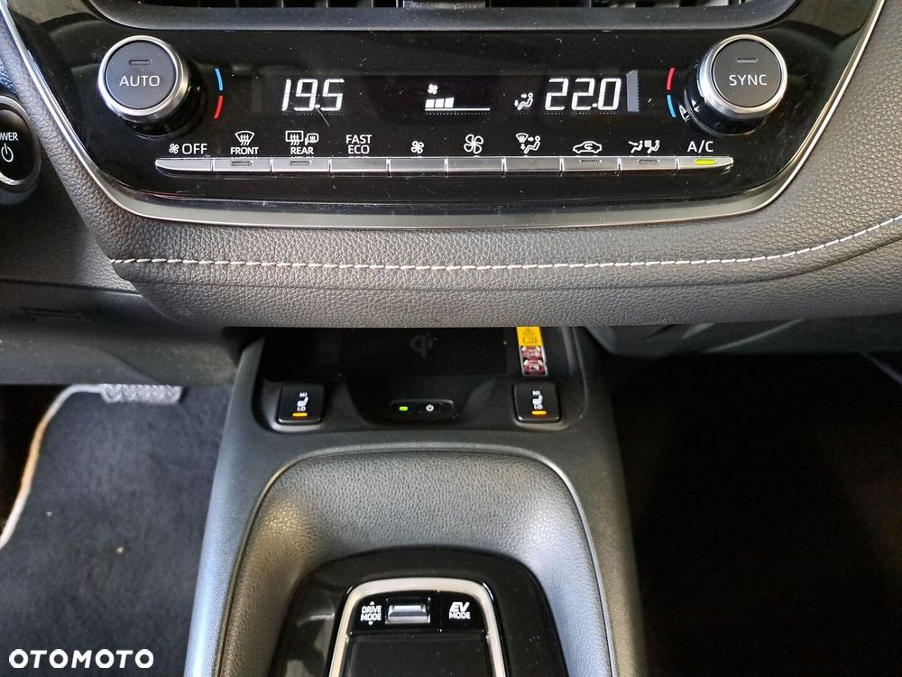 Toyota Corolla 1.8 Hybrid Comfort - 27