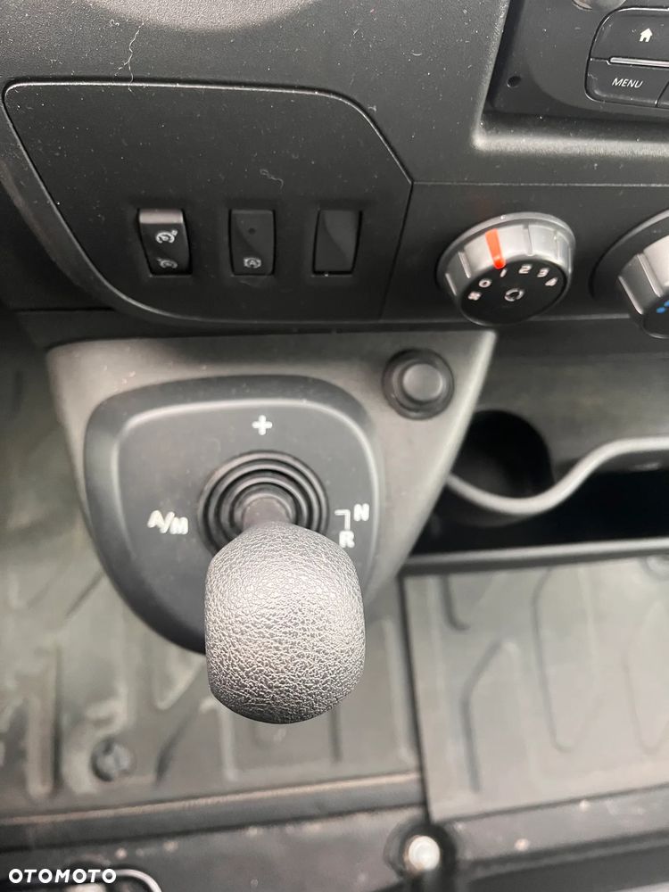 Renault Master - 29