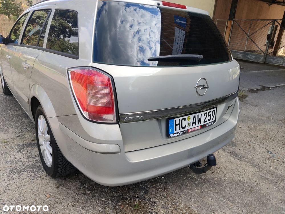 Opel Astra 1.6 Color Edition - 15
