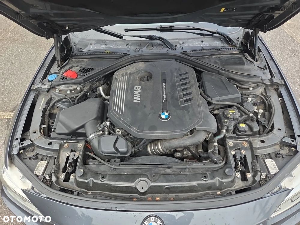 BMW Seria 3 340i M Sport - 11