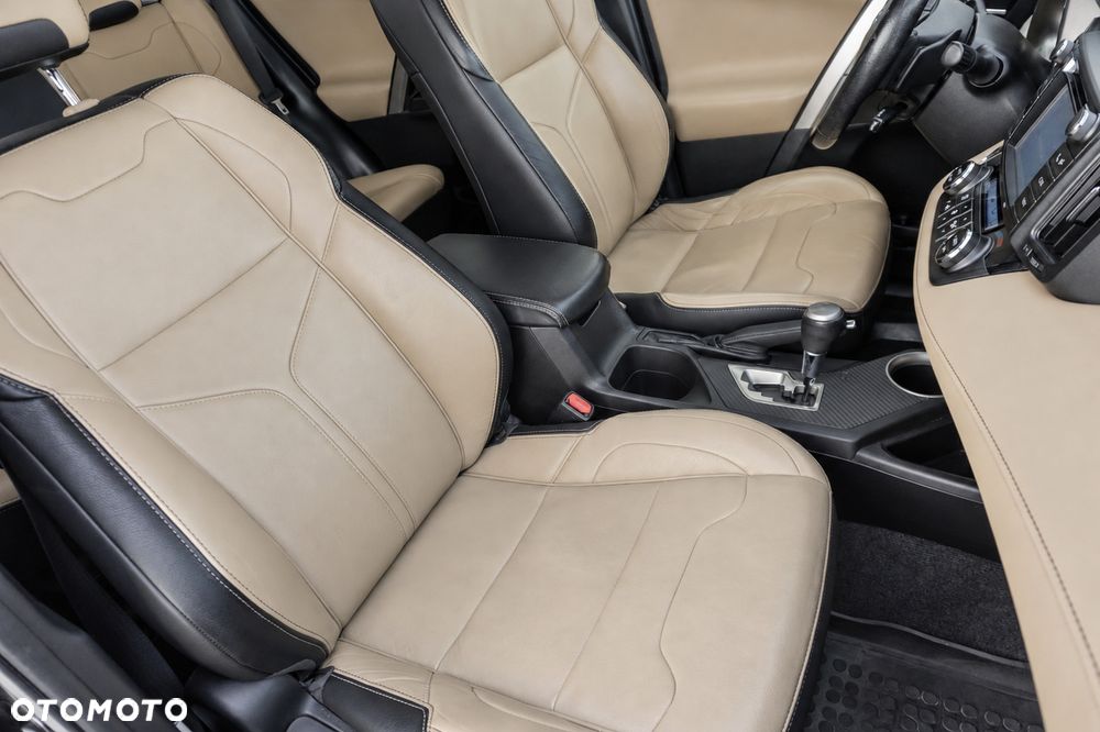 Toyota RAV4 2.0 Premium 4x4 MS - 28