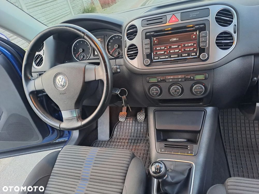 Volkswagen Tiguan - 15