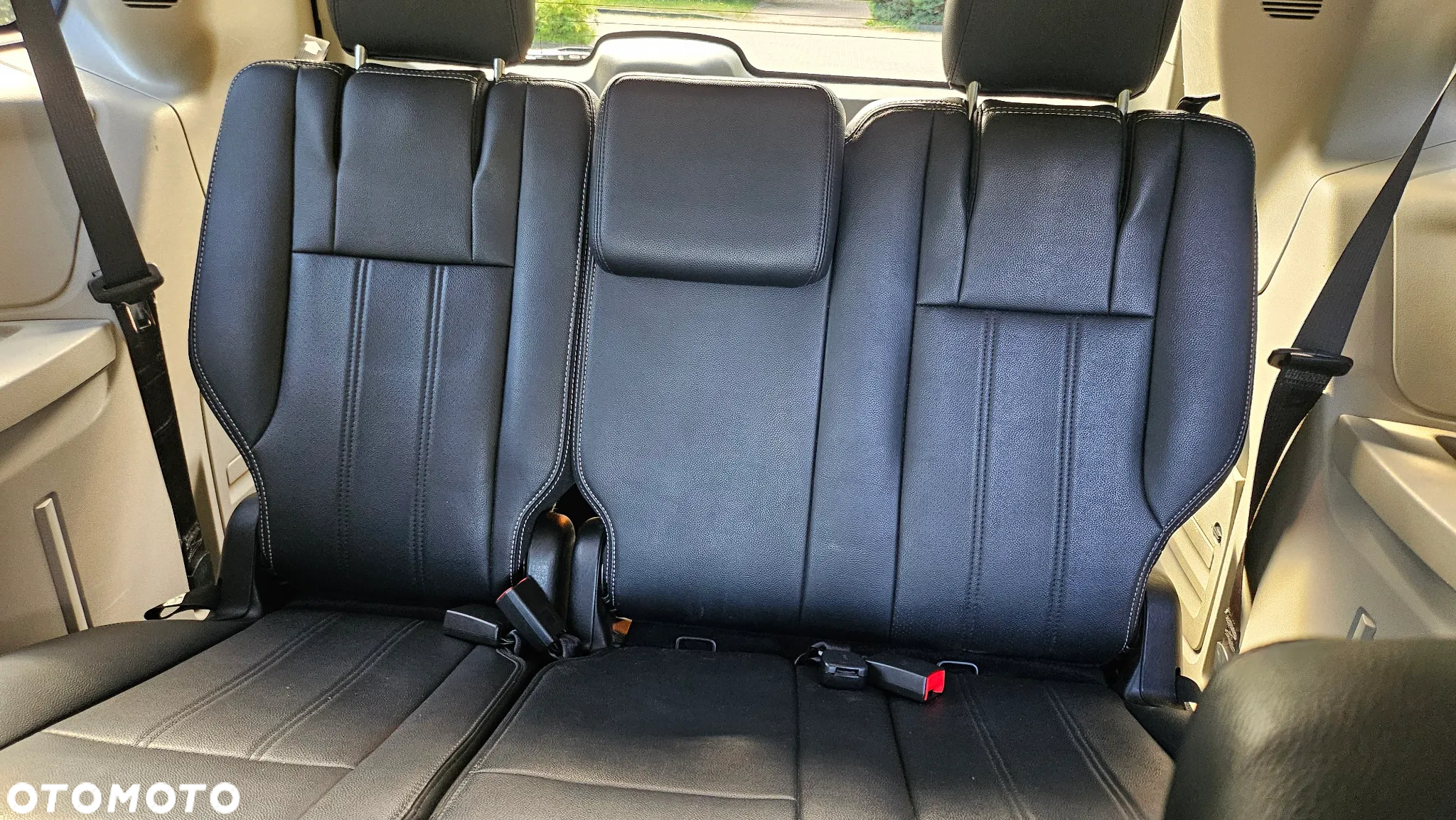 Chrysler Town & Country 3.6 Limited - 6