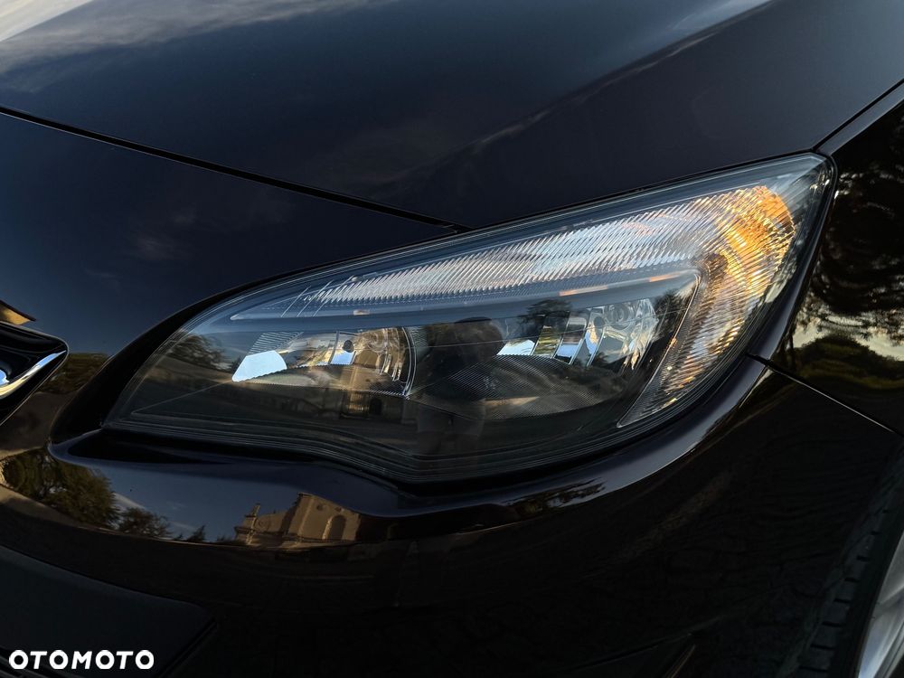 Opel Astra 1.4 T Cosmo - 17