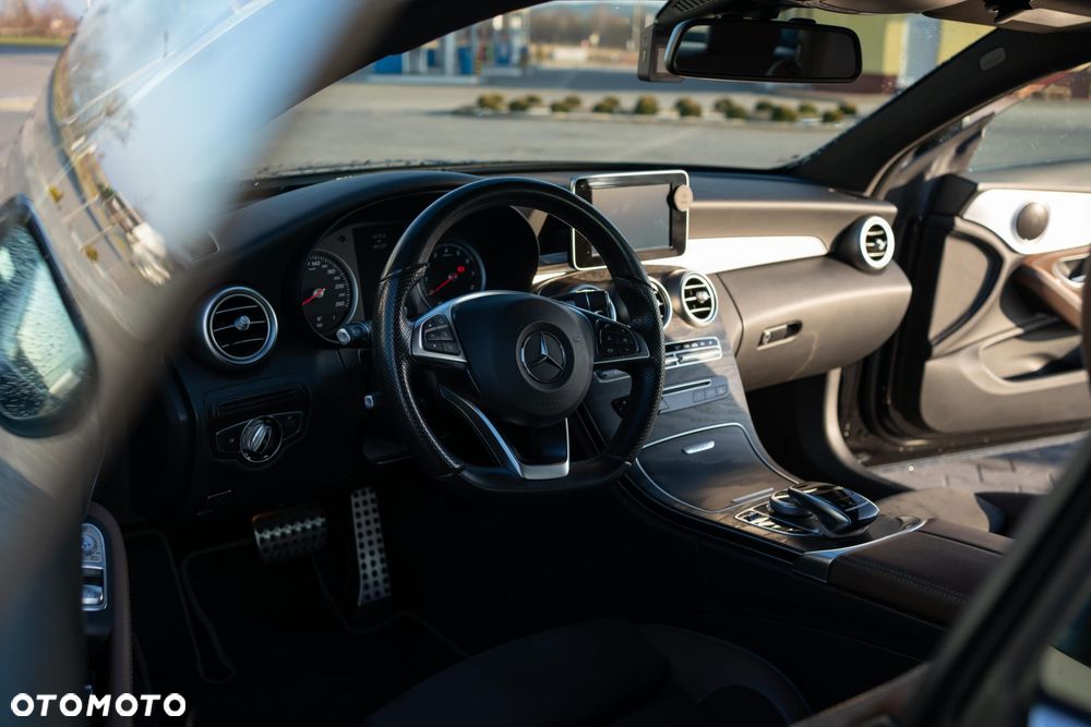 Mercedes-Benz Klasa C 200 7G-TRONIC Edition 1 - 30