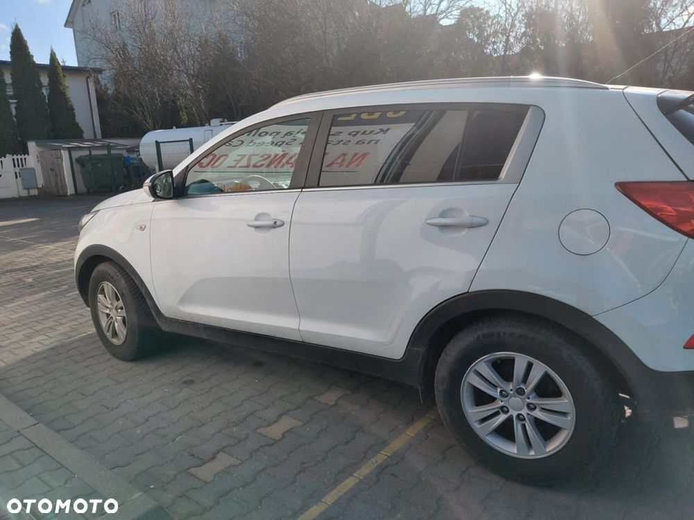 Kia Sportage 1.7 CRDI 2WD Attract - 2