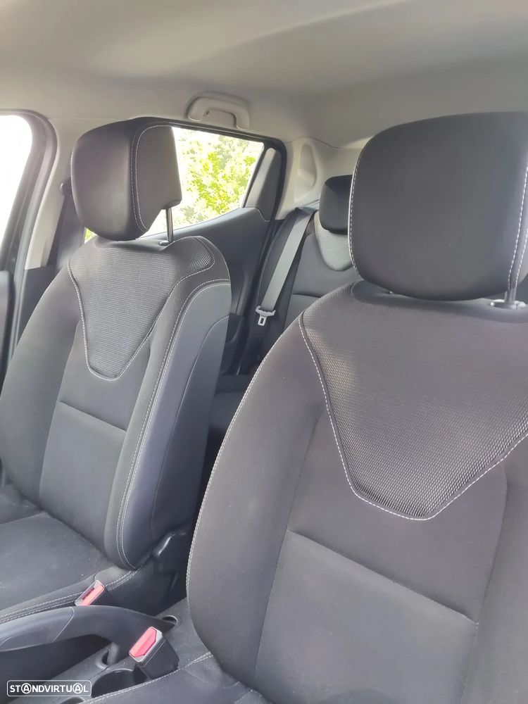 Renault Clio 0.9 TCE Dynamique S - 8