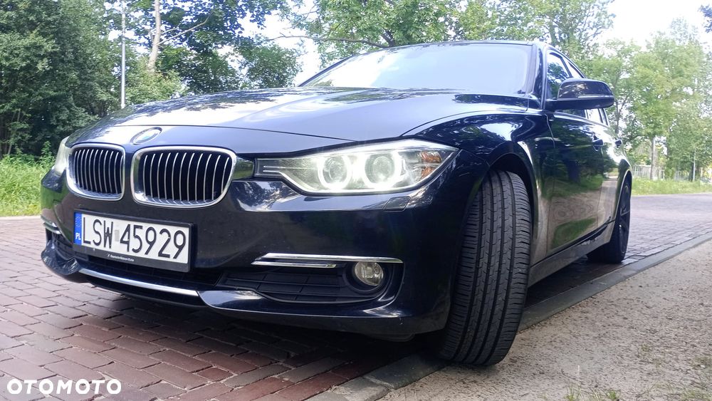 BMW Seria 3 320d Efficient Dynamic Edition Luxury Line - 9