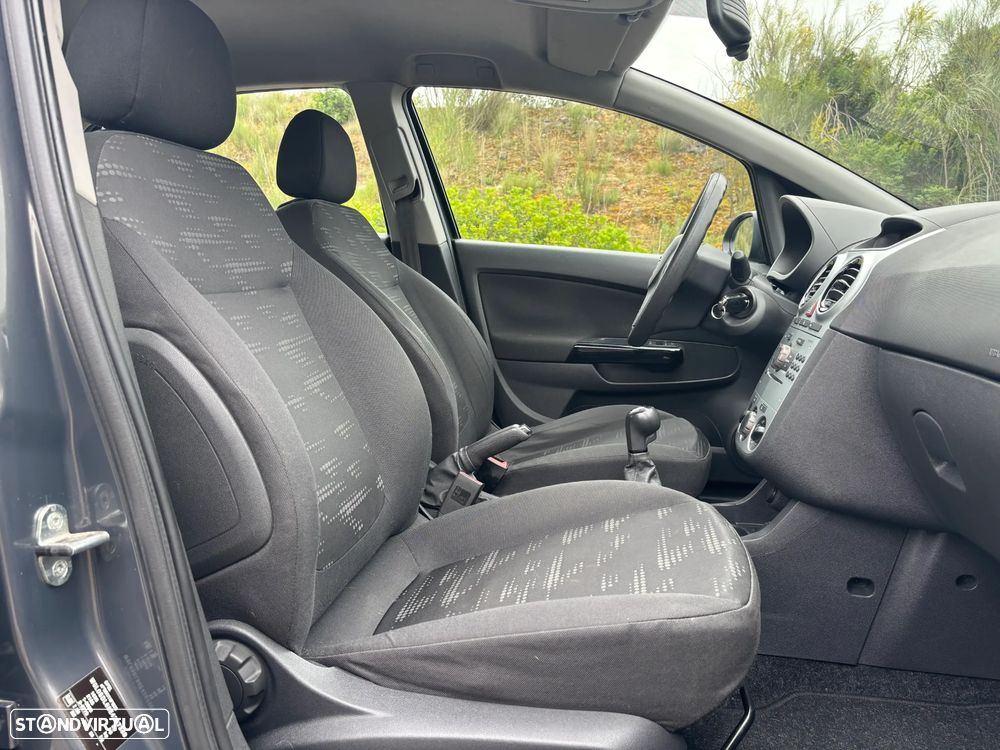 Opel Corsa 1.3 CDTi Enjoy - 19