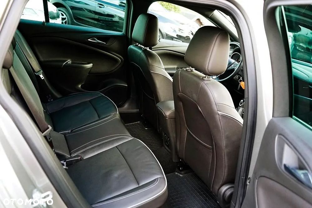 Opel Astra - 17