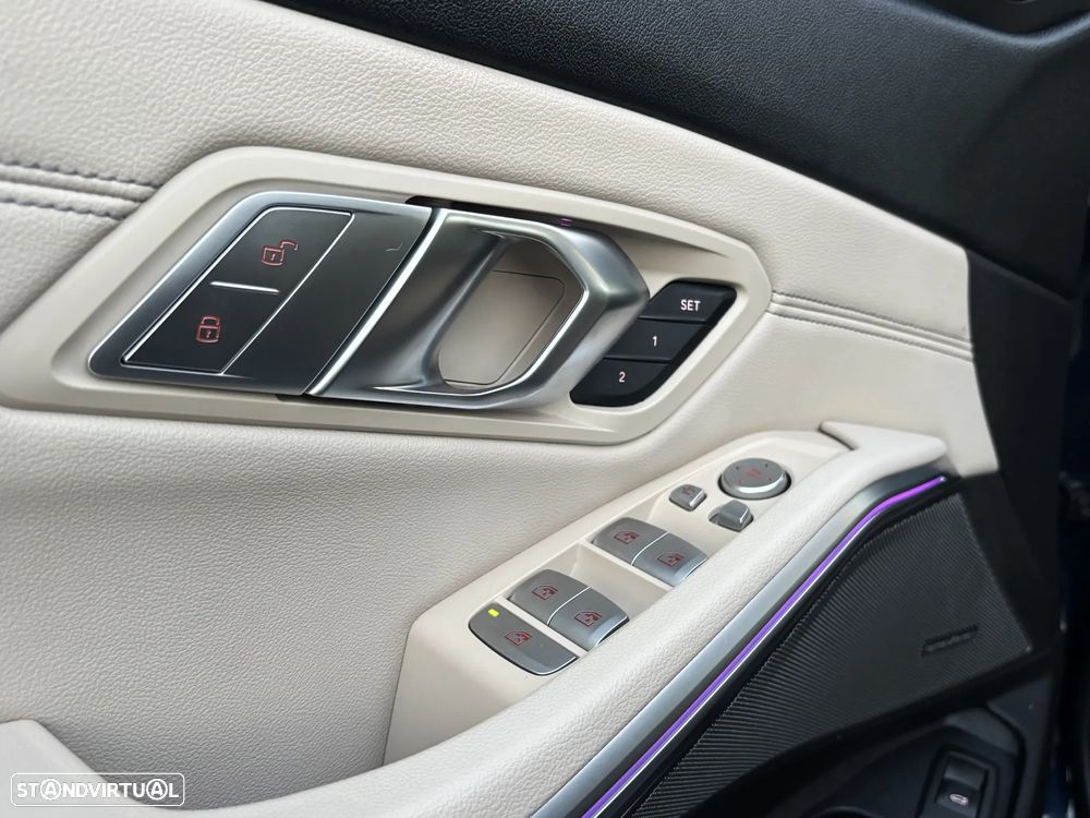 BMW 320 d Touring Pack M Auto - 24