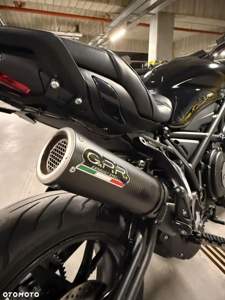 Benelli 752 S - 5