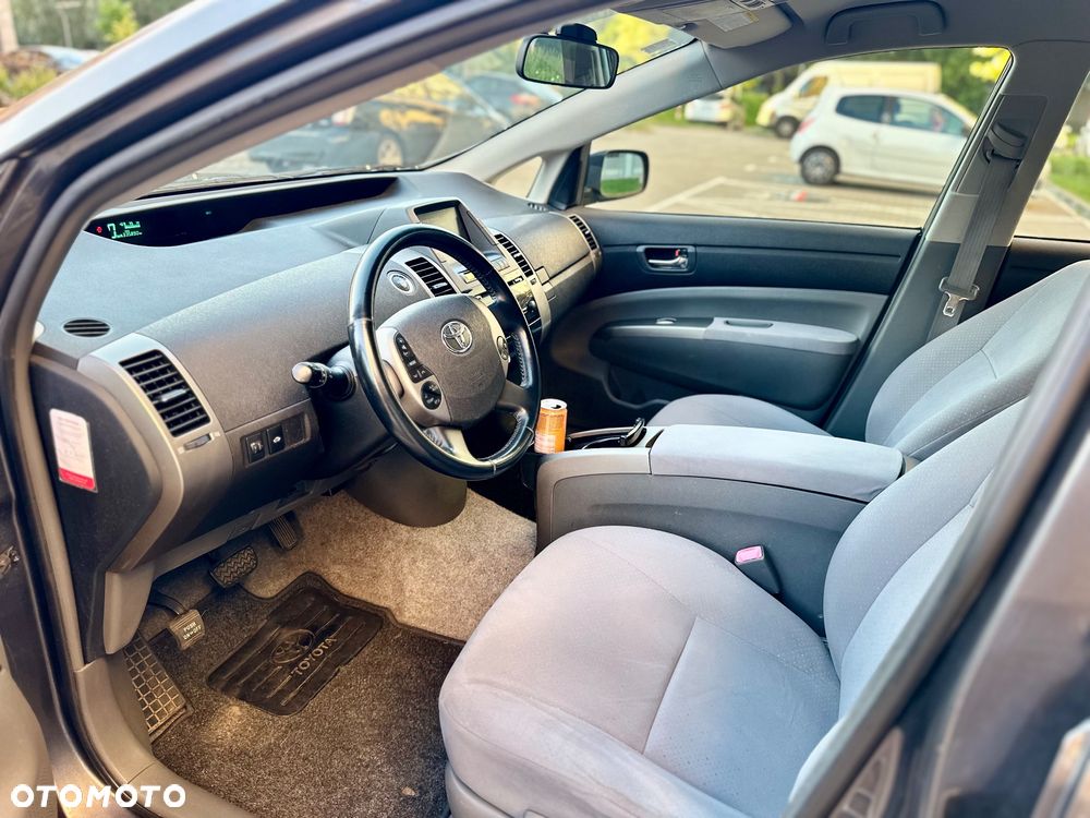 Toyota Prius 1.5 VVT-i Sol - 5
