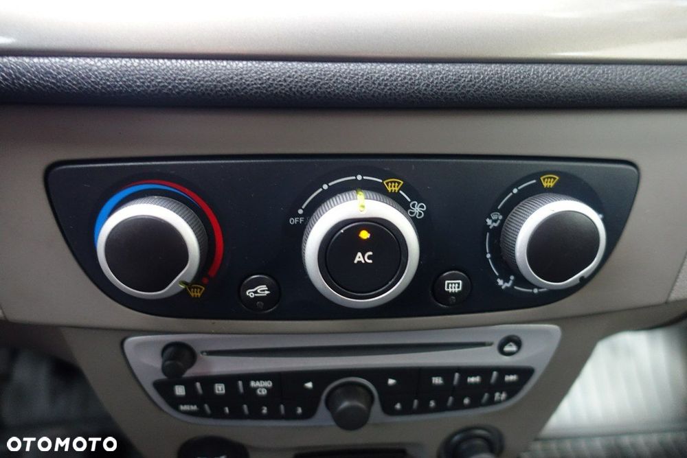 Renault Megane - 24