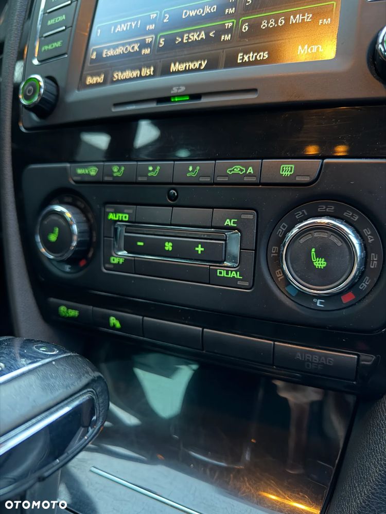 Skoda Octavia 1.8 TSI L&K DSG - 12