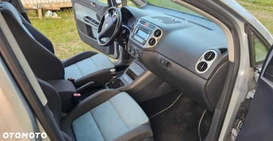 Volkswagen Golf Plus - 5