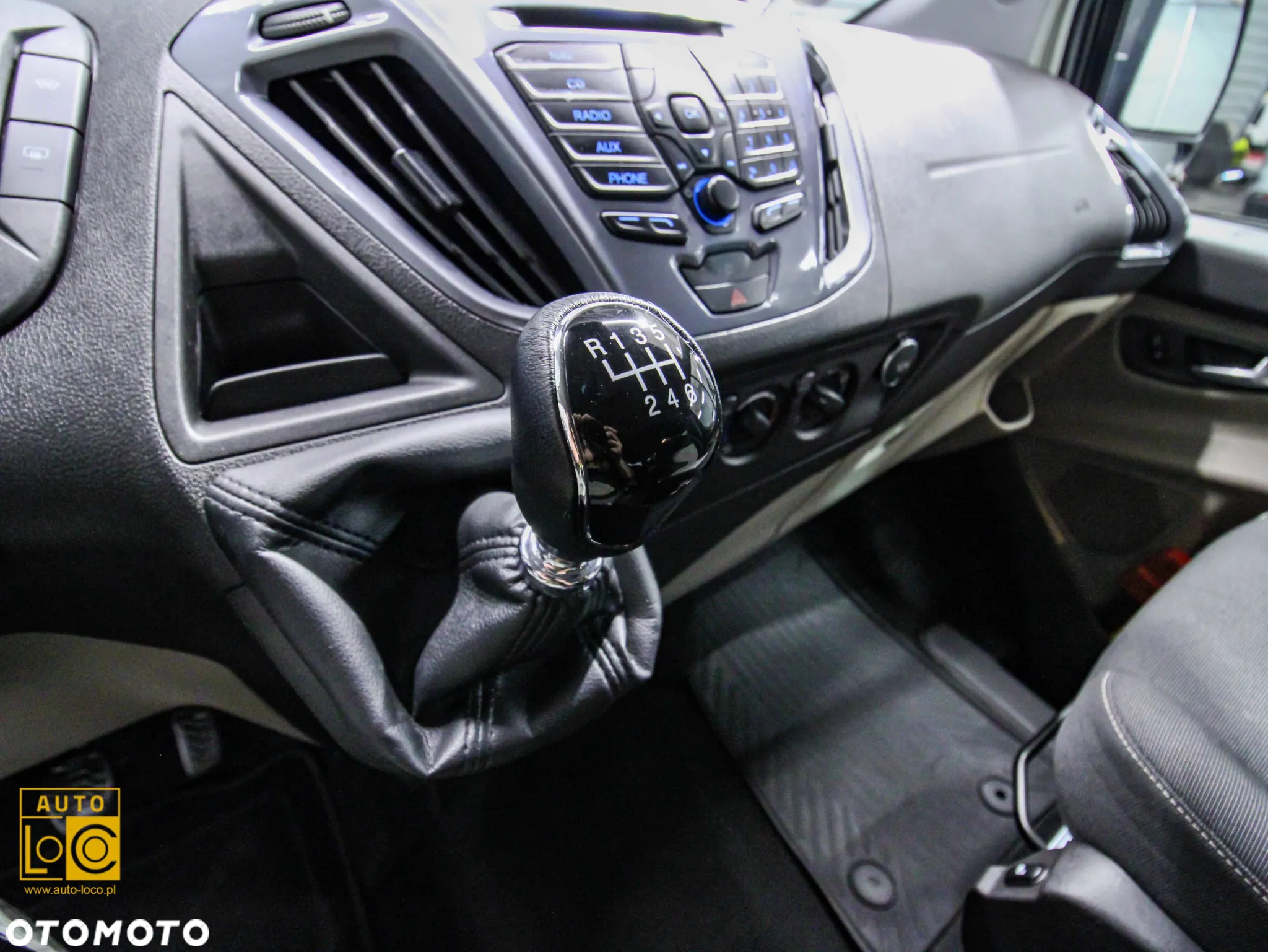 Ford Tourneo Custom 2.0 TDCi L2 Titanium - 24