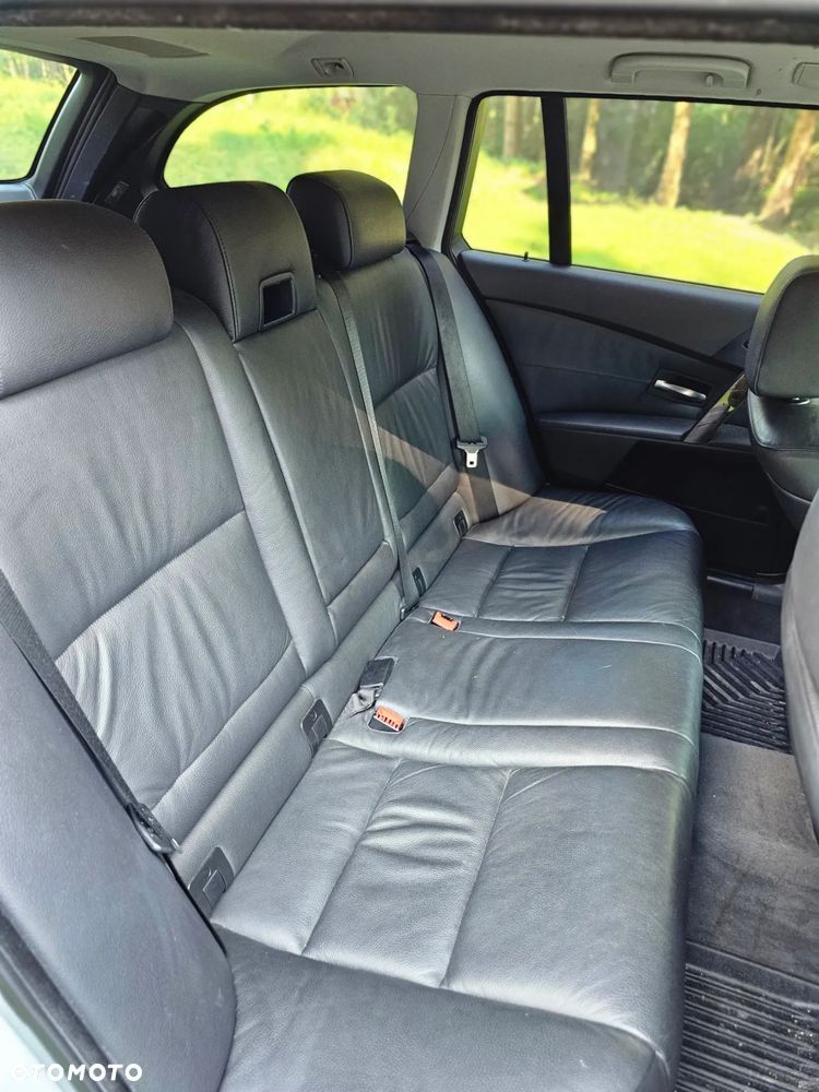 BMW Seria 5 530d Touring - 9