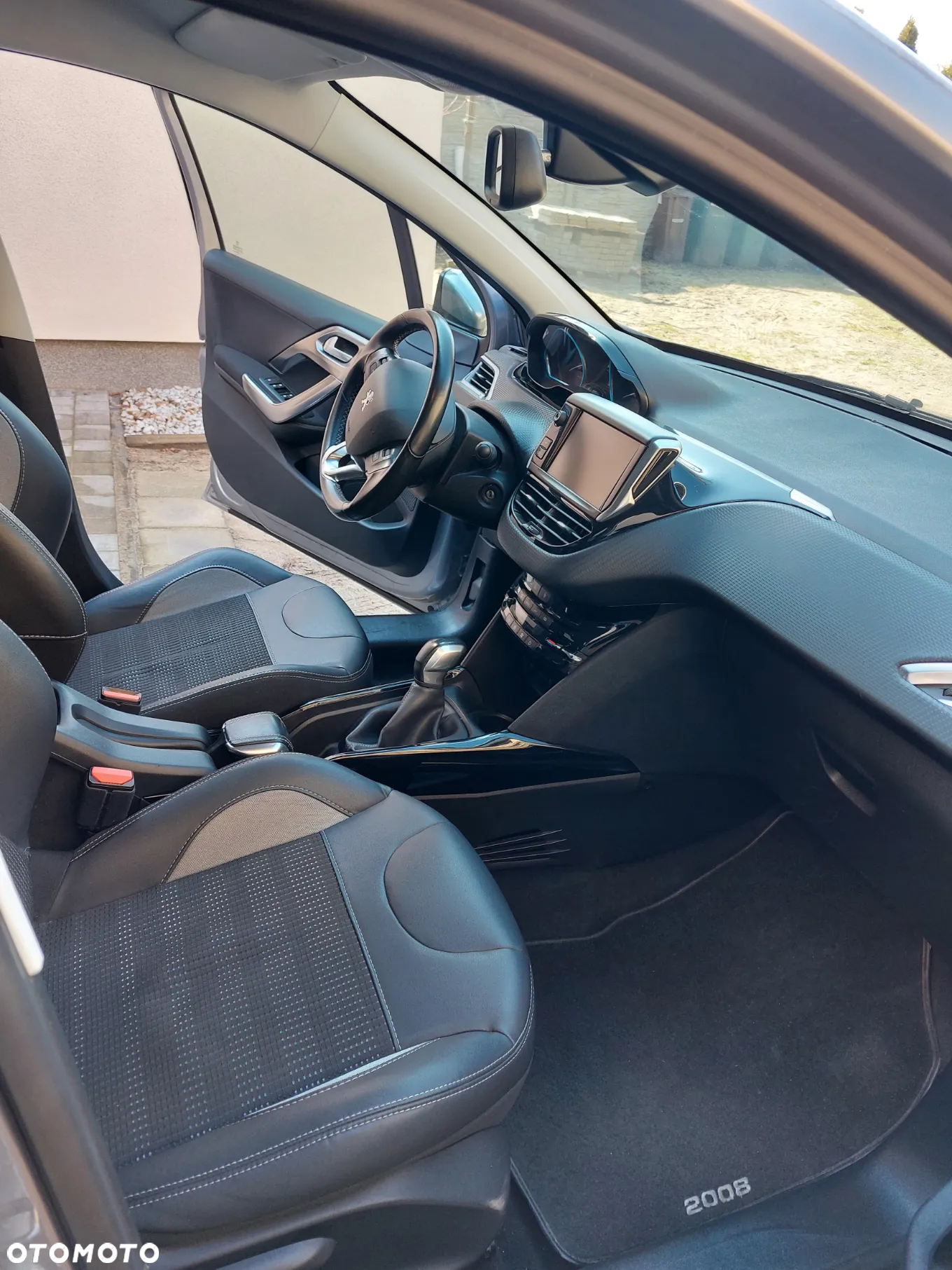 Peugeot 2008 - 19