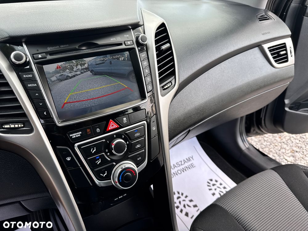 Hyundai i30 - 24