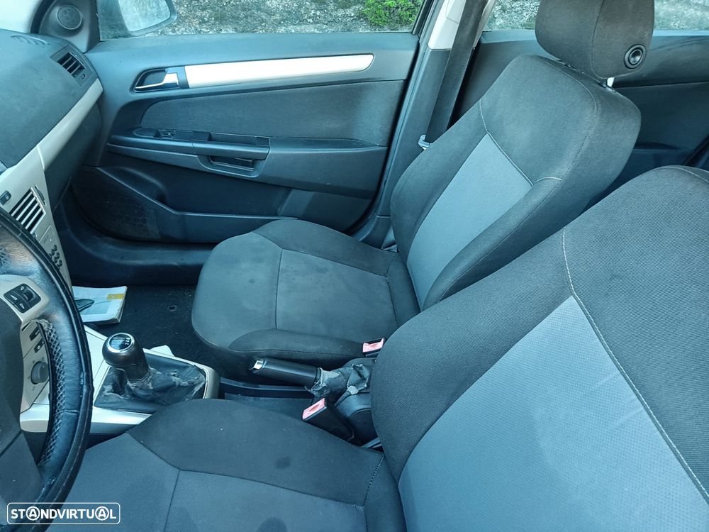 Opel Astra Caravan 1.3 CDTi Enjoy ecoFLEX - 6