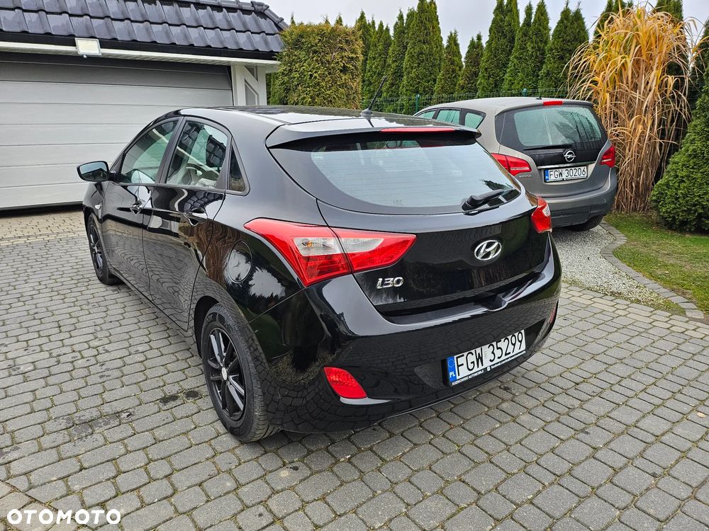 Hyundai i30 i30cw 1.4 Fifa World Cup Edition - 6