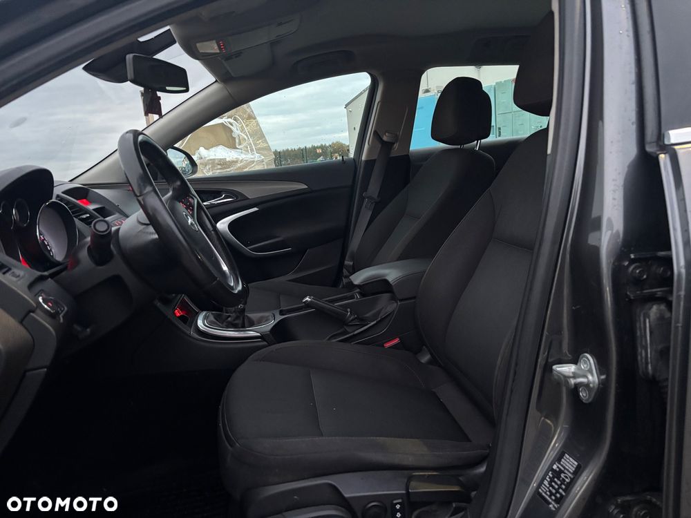 Opel Insignia - 8