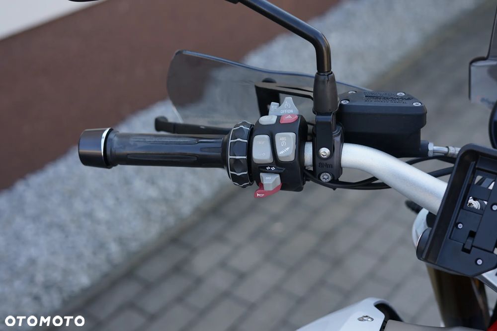 BMW R - 17