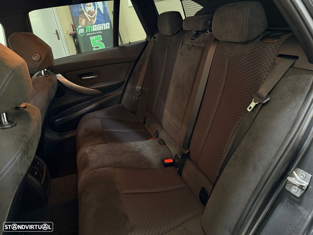 BMW 320 d Auto Pack M - 33