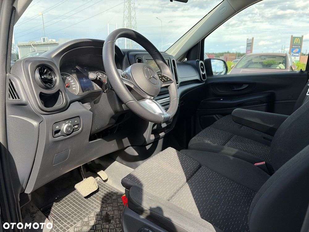 Mercedes-Benz Vito - 10