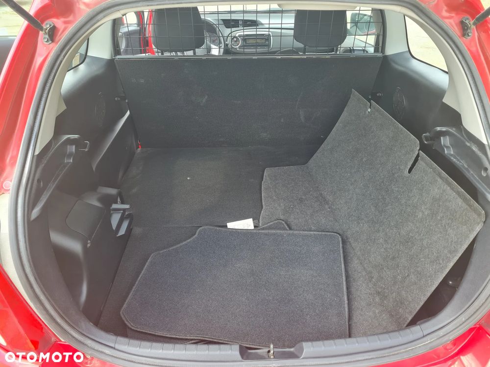Toyota Yaris - 5