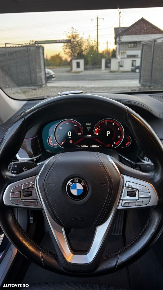 BMW Seria 7 - 11