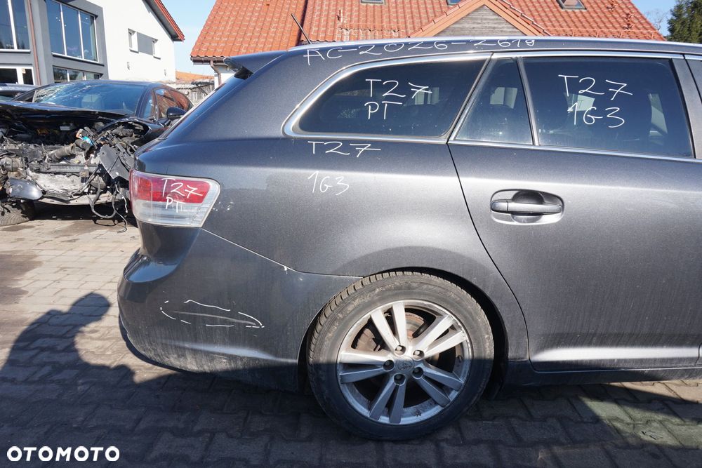 ĆWIARTKA BŁOTNIK TYLNY PRAWY AVENSIS III T27 PH1 KOMBI 1G3 61601-05110 TOYOTA 2009-2011 - 2