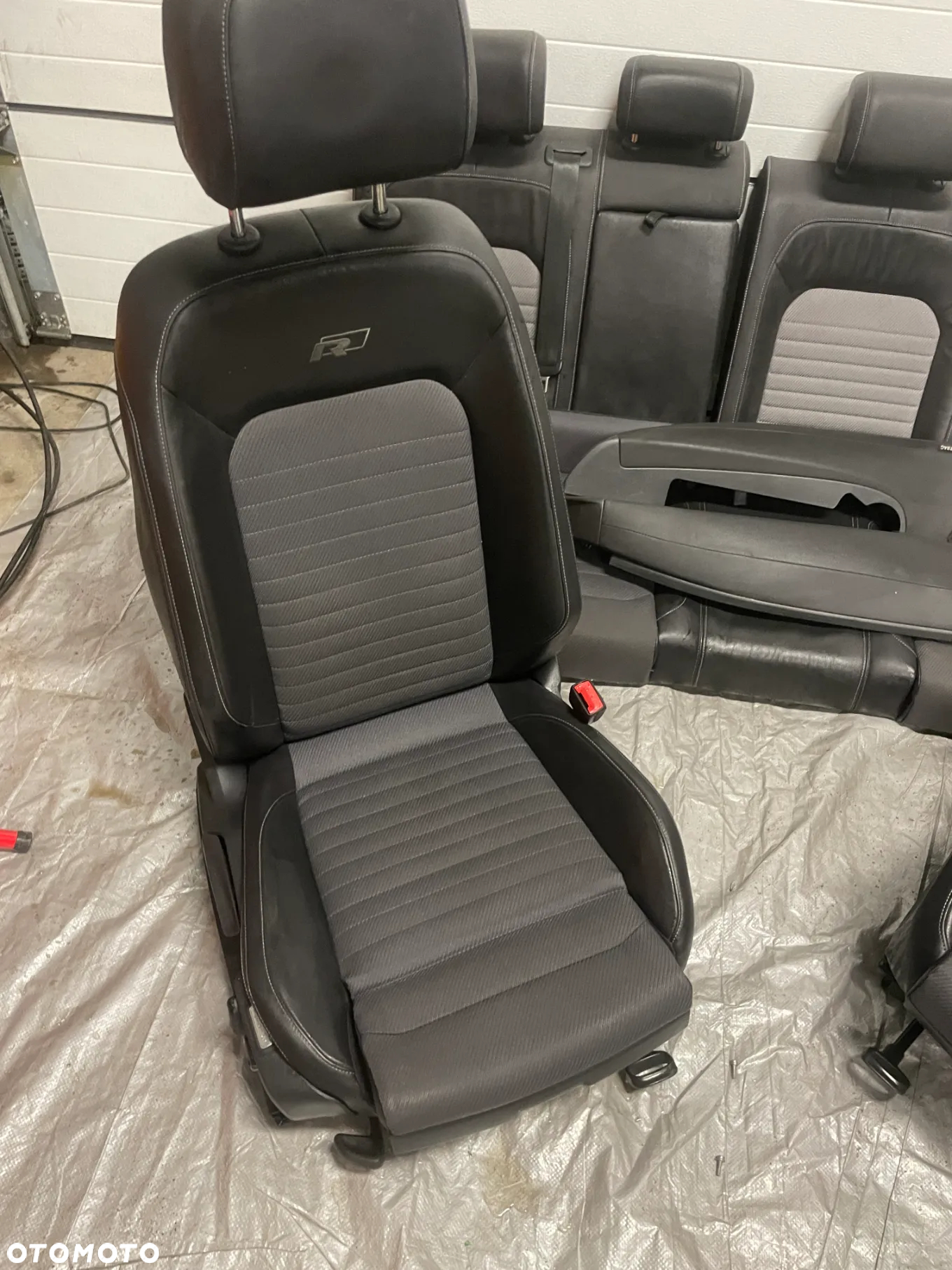 VW Passat B8 R-line lift  fotele kanapa komplet wnętrze - 4