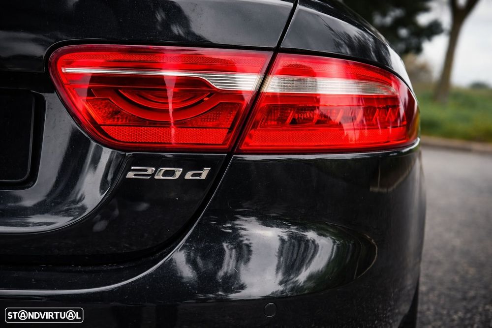 Jaguar XE 2.0 D Prestige AWD Aut. - 45