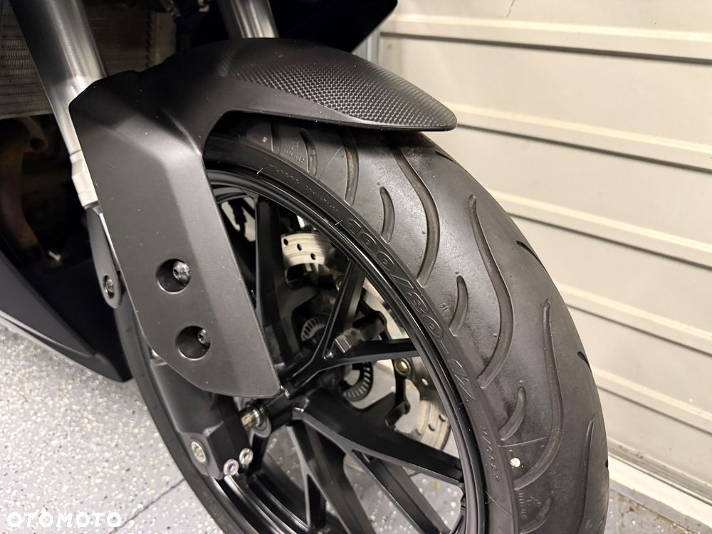 Yamaha R125 - 8