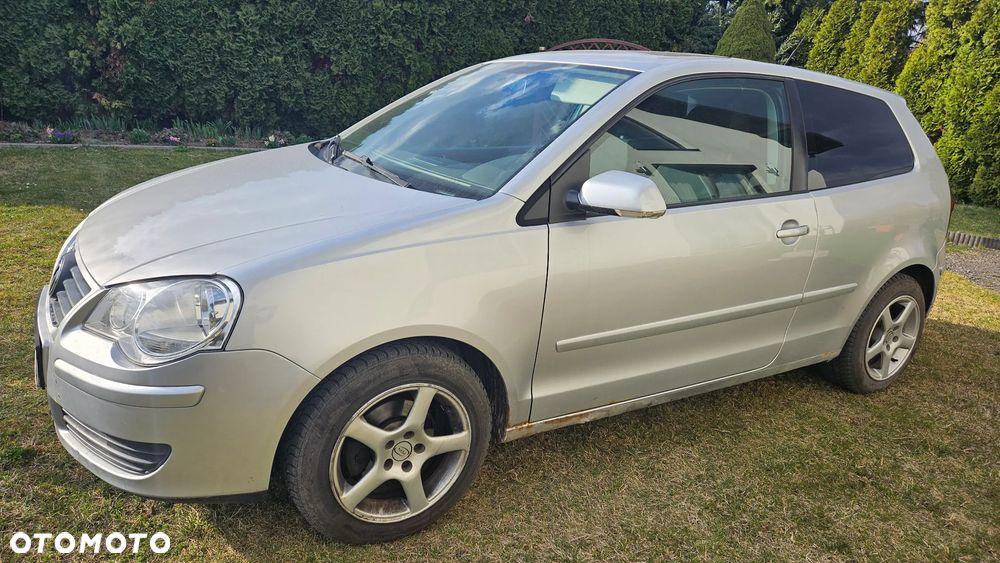 Volkswagen Polo 1.4 Comfortline - 2