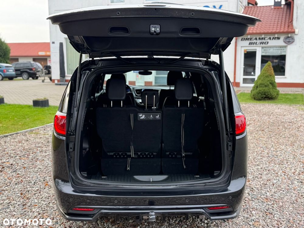 Chrysler Pacifica - 29
