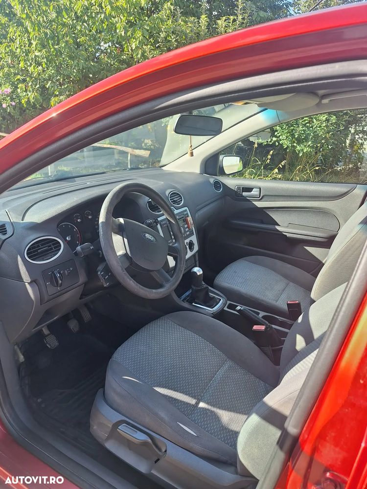 Ford Focus - 10
