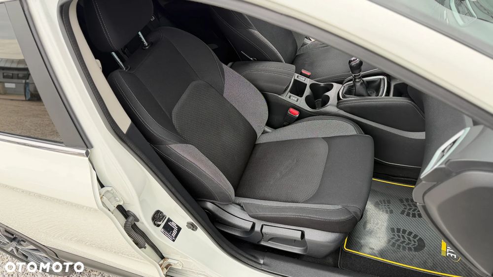 Nissan Qashqai 1.2 DIG-T N-Connecta EU6 - 33