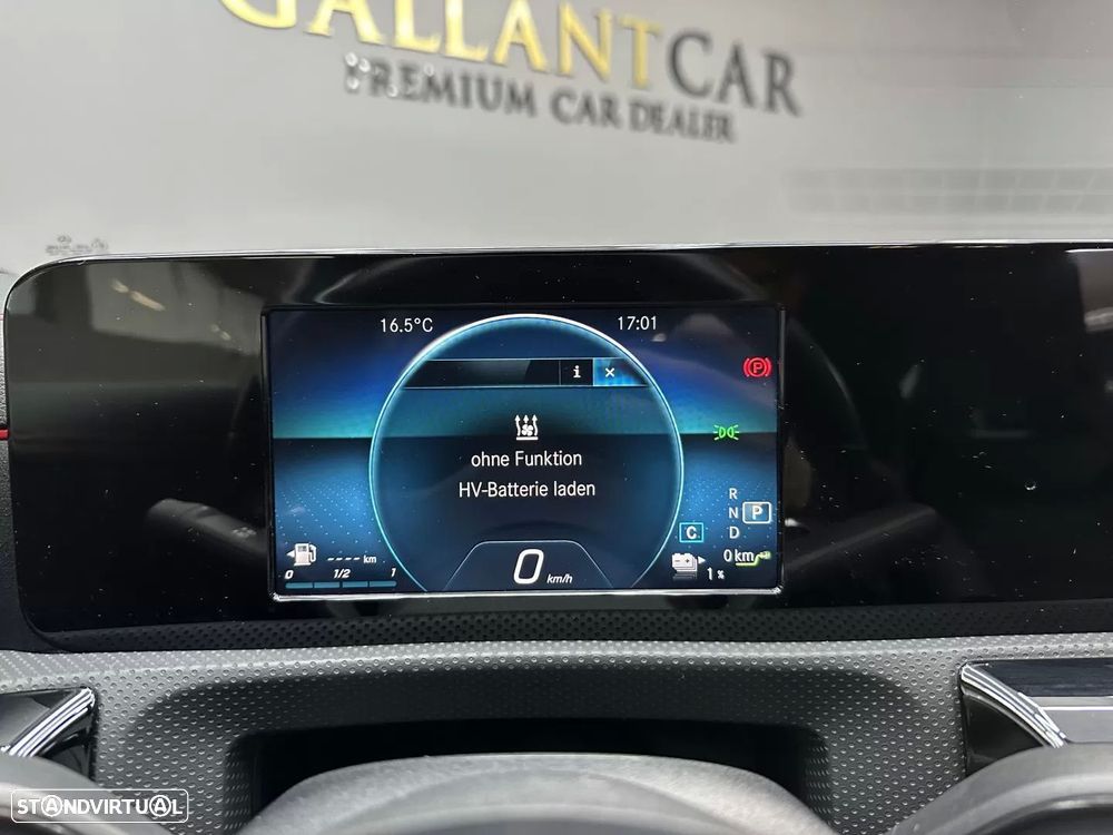 Mercedes-Benz CLA 250 e Shooting Brake AMG Line - 35