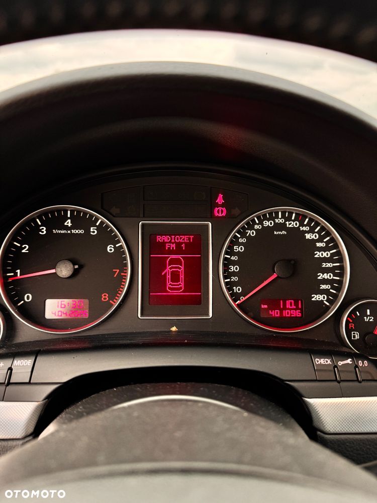 Audi A4 Limousine 2.0T FSI - 12
