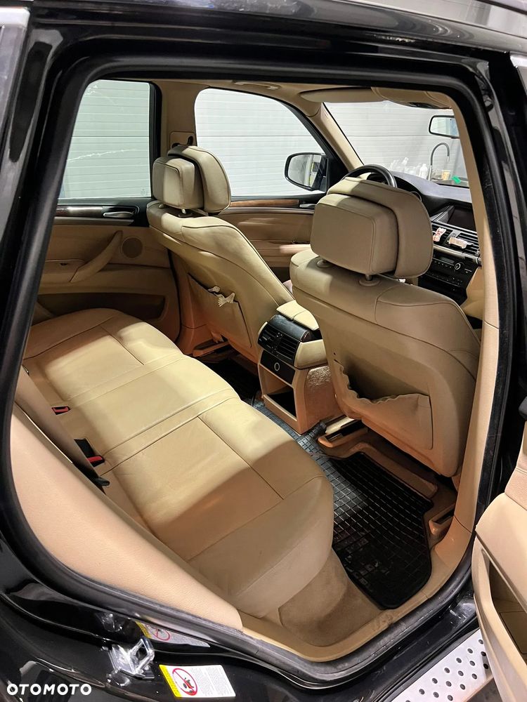 BMW X5 3.0sd - 9