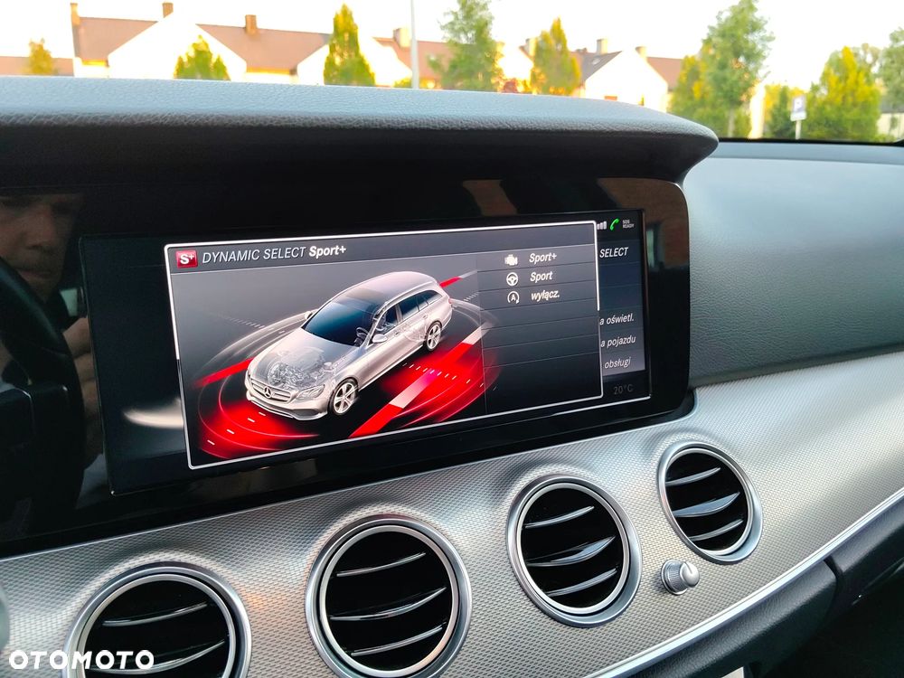 Mercedes-Benz Klasa E 200 9G-TRONIC Avantgarde - 36
